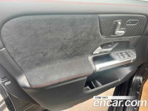 Mercedes-Benz GLB-Class GLB250 4MATIC 2025 года из Южной Кореи