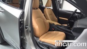 Lexus UX 2.0 2WD 2024 года из Южной Кореи