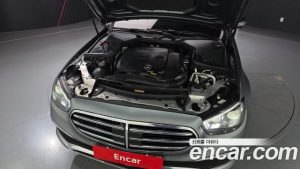 Mercedes-Benz E-Class E350 4MATIC Exclusive 2023 года из Южной Кореи