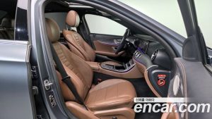Mercedes-Benz E-Class E350 4MATIC Exclusive 2023 года из Южной Кореи
