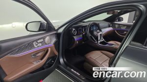 Mercedes-Benz E-Class E350 4MATIC Exclusive 2023 года из Южной Кореи