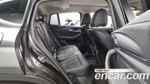 BMW X4 xDrive20i xLine 2023 года из Южной Кореи