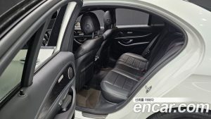Mercedes-Benz E-Class E250 AMG Line 2023 года из Южной Кореи