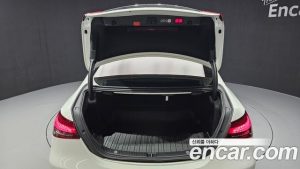 Mercedes-Benz E-Class E250 AMG Line 2023 года из Южной Кореи