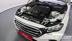 Mercedes-Benz E-Class E220d 4MATIC Exclusive 2024 года из Южной Кореи