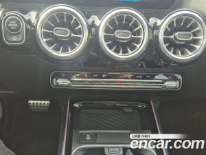 Mercedes-Benz GLA-Class GLA45 AMG 4MATIC+ 2025 года из Южной Кореи