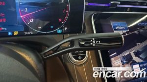 Mercedes-Benz E-Class E300 4MATIC Exclusive 2025 года из Южной Кореи