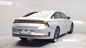 Kia K8 Signature 2025 года из Южной Кореи