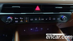 Kia K8 Signature 2025 года из Южной Кореи