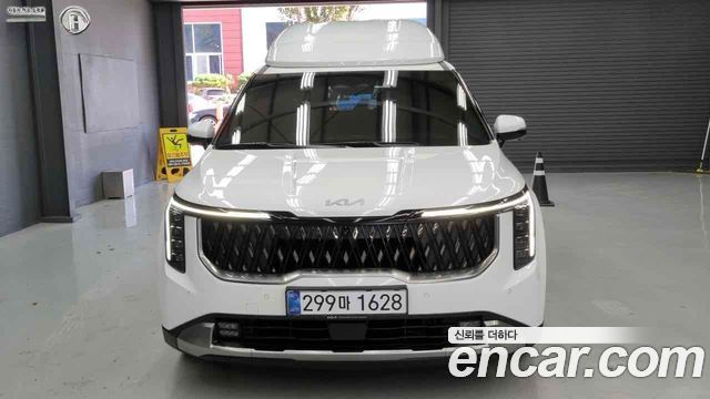 Kia Canival Бензин 7-Seater HI-Limousine 2025 года из Кореи