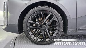 Kia K8 Signature Black 2025 года из Южной Кореи