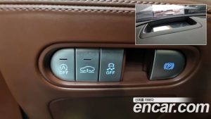 Genesis G90 Бензин 3.5 Turbo 2WD 2025 года из Южной Кореи