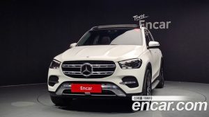 Mercedes-Benz GLE-Class GLE300d 4MATIC 2023 года из Южной Кореи