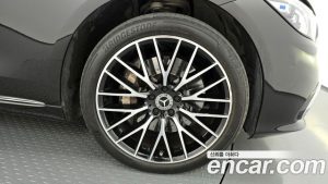 Mercedes-Benz S-Class S580L 4MATIC 2023 года из Южной Кореи