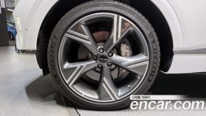 Genesis GV80 2.5T Бензин AWD 2024 года из Южной Кореи