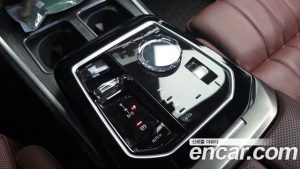 BMW 7-Series 740i sDrive M Sport 2023 года из Южной Кореи