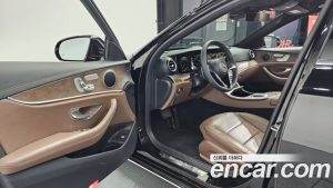 Mercedes-Benz E-Class E250 Exclusive 2023 года из Южной Кореи