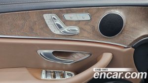 Mercedes-Benz E-Class E250 Exclusive 2023 года из Южной Кореи