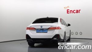 BMW i5 eDrive 40 M Sport 2024 года из Южной Кореи
