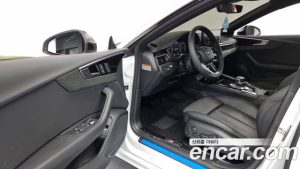 Audi A5 40 TFSI 4WD Premium Sportback 2023 года из Южной Кореи