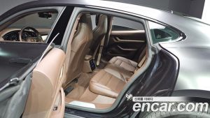 Porsche Taycan 4S 2025 года из Южной Кореи