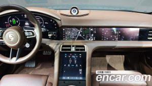 Porsche Taycan 4S 2025 года из Южной Кореи