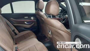 Mercedes-Benz E-Class E250 AMG Line 2023 года из Южной Кореи