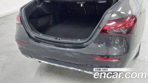 Mercedes-Benz E-Class E250 AMG Line 2023 года из Южной Кореи
