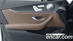Mercedes-Benz E-Class E250 AMG Line 2023 года из Южной Кореи