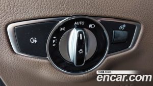 Mercedes-Benz E-Class E250 AMG Line 2023 года из Южной Кореи