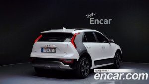 Kia Niro Signature 2025 года из Южной Кореи