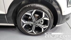 Kia Niro Signature 2025 года из Южной Кореи