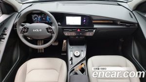 Kia Niro Signature 2025 года из Южной Кореи