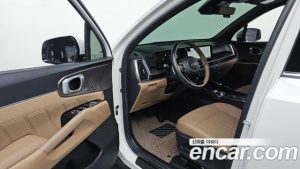 Kia Sorento HEV 1.6 2WD 2024 года из Южной Кореи