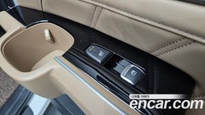 Kia Sorento HEV 1.6 2WD 2024 года из Южной Кореи