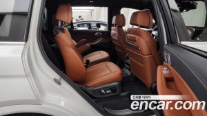 BMW X7 xDrive 40i Design Pure Excellence 6 2024 года из Южной Кореи