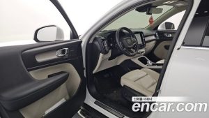 Volvo XC40 B4 ULTIMATE Bright 2023 года из Южной Кореи
