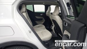 Volvo XC40 B4 ULTIMATE Bright 2023 года из Южной Кореи