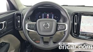 Volvo XC40 B4 ULTIMATE Bright 2023 года из Южной Кореи
