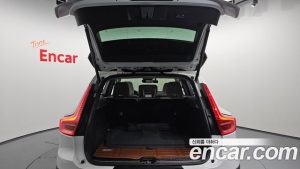 Volvo XC40 B4 ULTIMATE Bright 2023 года из Южной Кореи