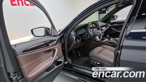 BMW 5-Series 530i xDrive M Sport 2023 года из Южной Кореи