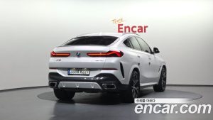 BMW X6 xDrive40i M Sport 2023 года из Южной Кореи