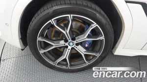 BMW X6 xDrive40i M Sport 2023 года из Южной Кореи