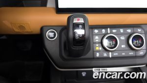 Land Rover Defender 110 D300 HSE 2023 года из Южной Кореи