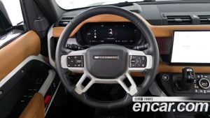 Land Rover Defender 110 D300 HSE 2023 года из Южной Кореи
