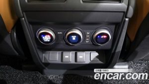 Land Rover Defender 110 D300 HSE 2023 года из Южной Кореи