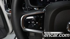 Volvo V60 B5 ULTIMATE AWD 2024 года из Южной Кореи