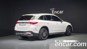 Mercedes-Benz GLC-Class GLC300 4MATIC AMG Line 2024 года из Южной Кореи