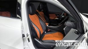 Mercedes-Benz GLC-Class GLC300 4MATIC AMG Line 2024 года из Южной Кореи