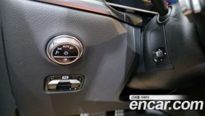 Mercedes-Benz GLC-Class GLC300 4MATIC AMG Line 2024 года из Южной Кореи